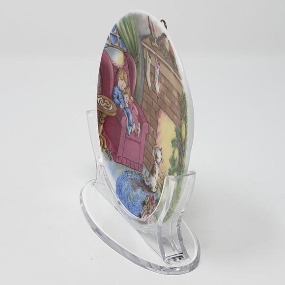 1988 Hallmark Waiting for Santa Miniature Porcelain Holiday Christmas Plate. - Picture 4 of 11